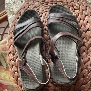 Merrel Dahlia coffee bean size 7 sandals
